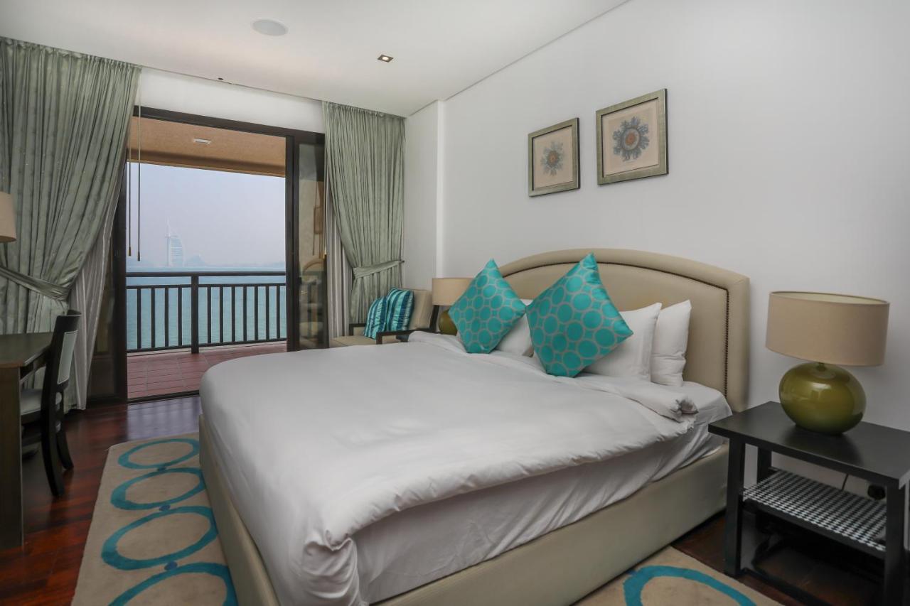 Signature Living Resort Apartments With Private Beach And Laguna Pool , Palm Jumeirah Дубай Екстер'єр фото