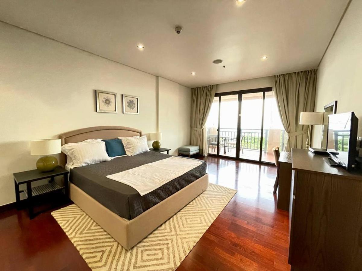 Signature Living Resort Apartments With Private Beach And Laguna Pool , Palm Jumeirah Дубай Екстер'єр фото